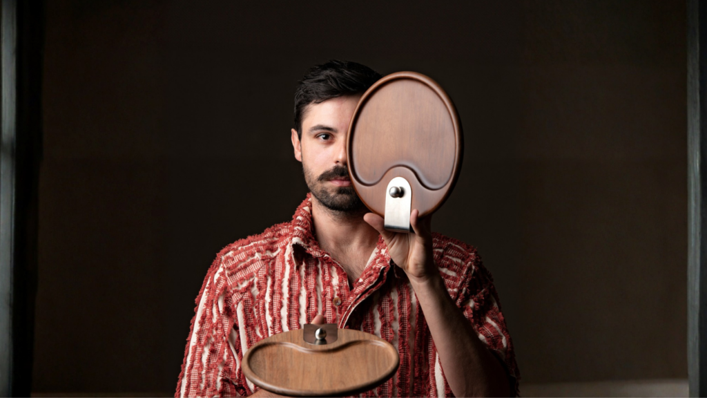 Quando a pedra vira pensamento: a arquitetura autoral de Jeferson Branco